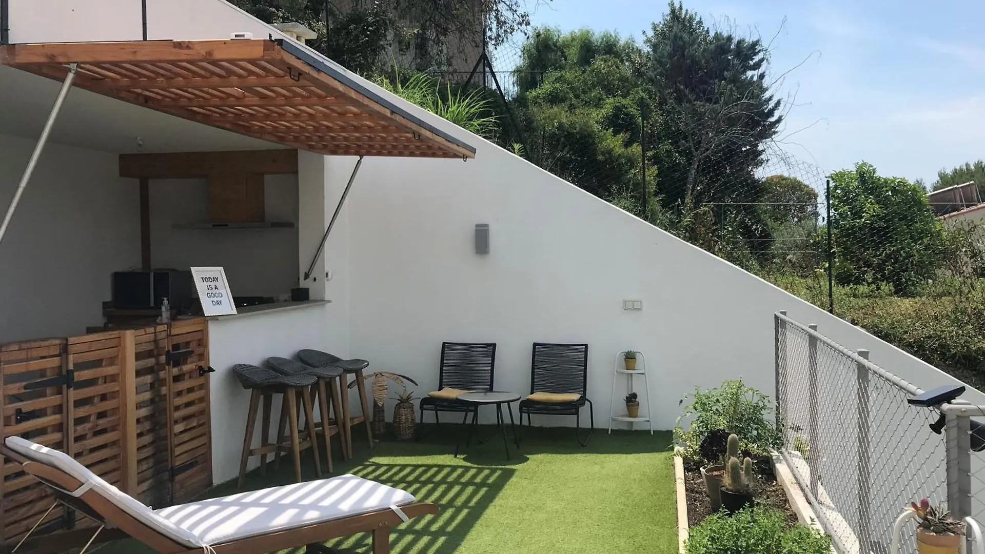 Casa de hóspedes Twenty Rent Hotel Cagnes-sur-Mer