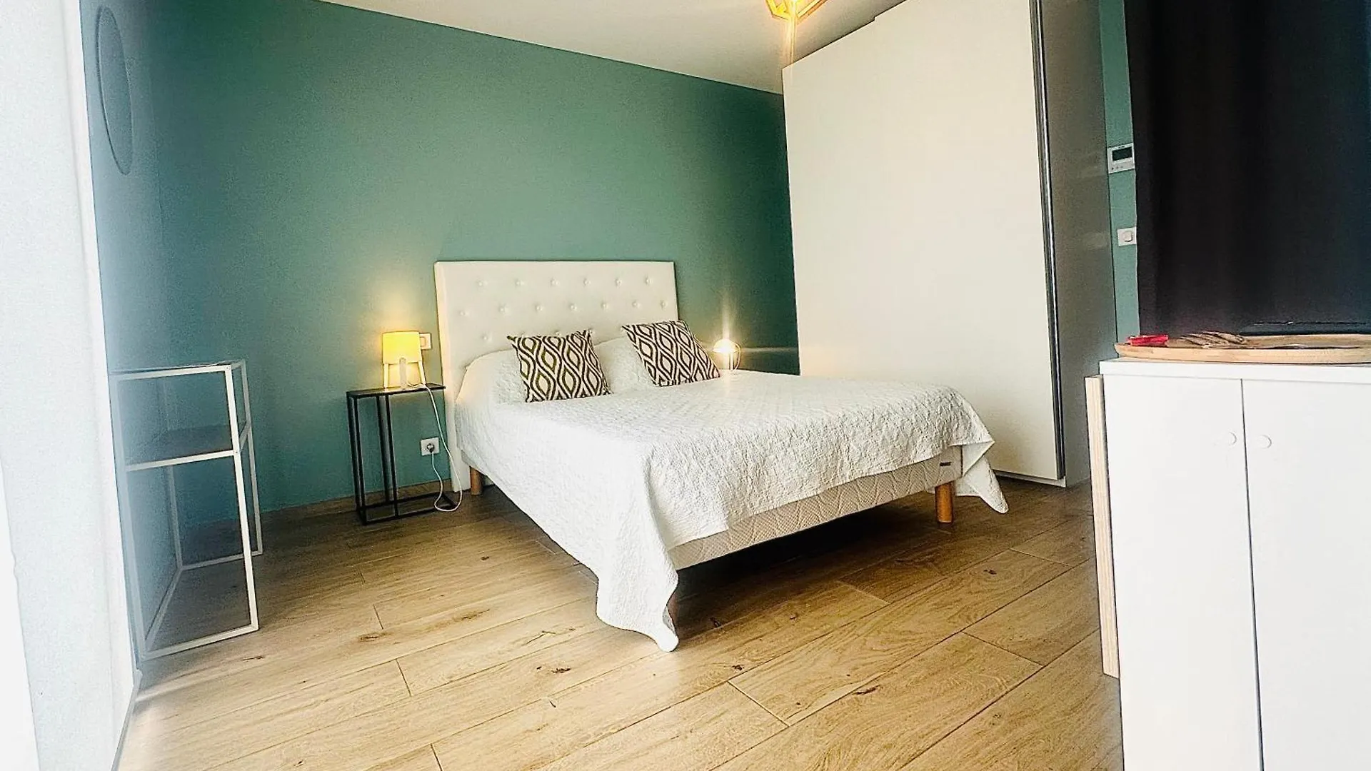 Casa de hóspedes Twenty Rent Hotel Cagnes-sur-Mer