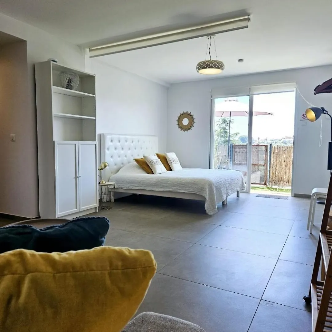 Twenty Rent Hotel Cagnes-sur-Mer Casa de hóspedes